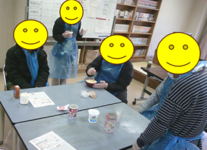 デイケアでの調理実習の写真