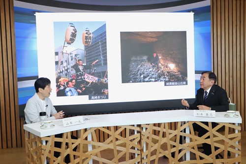 写真：対談する山本知事と松本県議