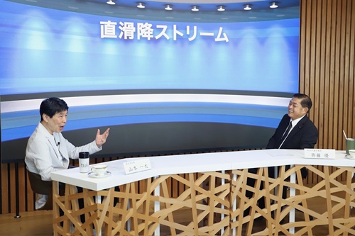 写真：対談する山本知事と斉藤県議