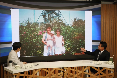 写真:山本知事と追川徳信県議