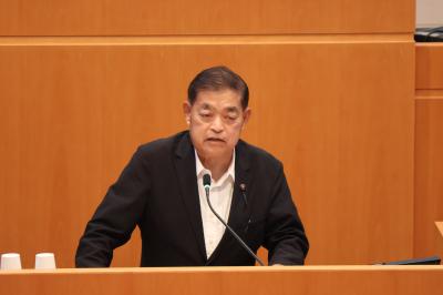 環境農林常任委員会委員長報告の写真
