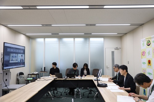 写真:あいさつする山本知事